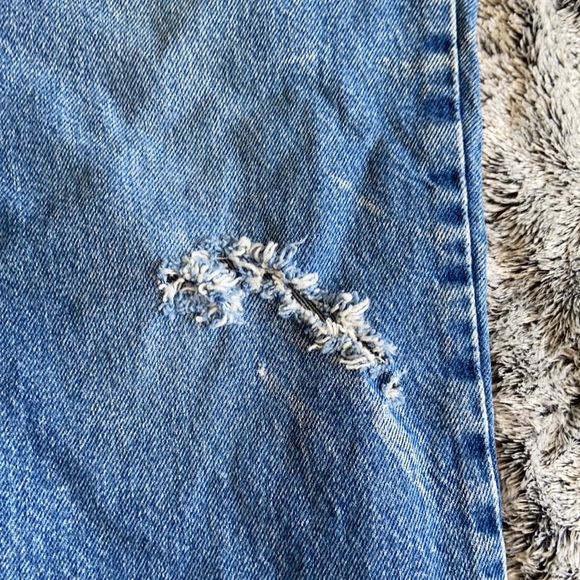 Carhartt Destroyed Mom Jeans Ultra High Waisted - Picture 4 of 15